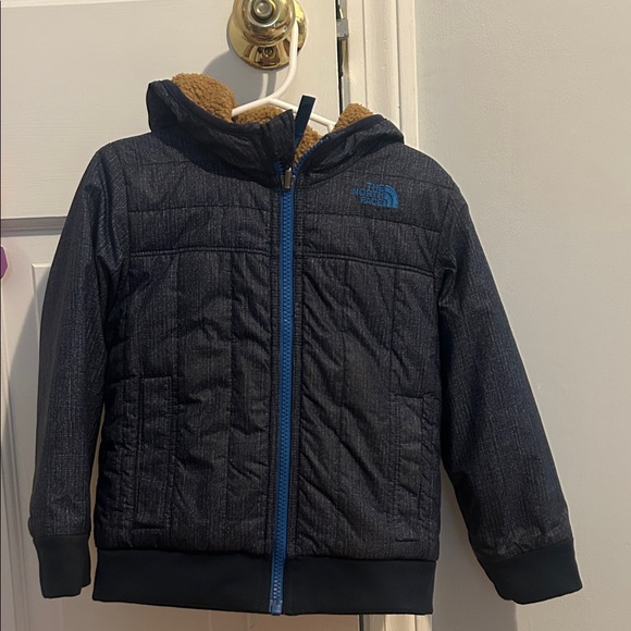 The North Face Kids Navy Puffer Jacket - Picture 1 of 4